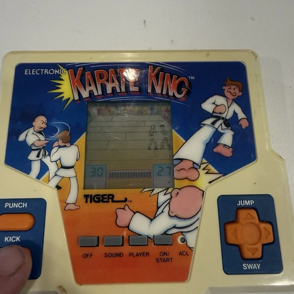 Karate King Tiger Electronics‎ Handheld LCD Game 1987 Vintage Tested Working